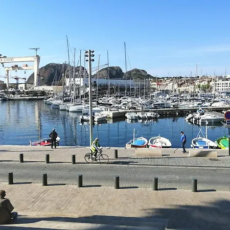 Bright Studio In The Historic Centre Of La Ciotat - Welkeys * לה קיוטאט